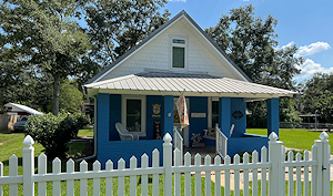 Photo of Bert Sandell cottage, September 19, 2022.