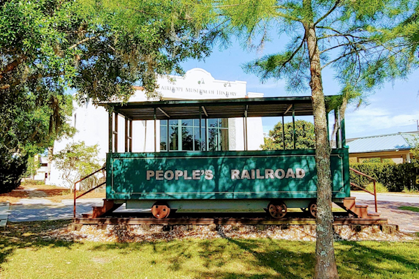 Photo of Peoples Railroad.