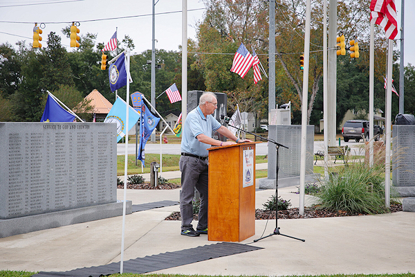 Photo of Silverhill Veteran's Day ceremony.