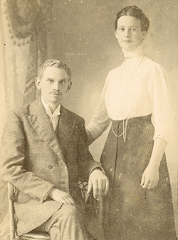 Photo of Sixten Edhegard and Elsa Lundberg about 1914