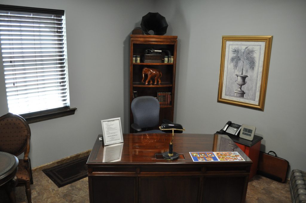 Offices for rent in Silverhill Alabama. Executive Suites for lease in Baldwin County.