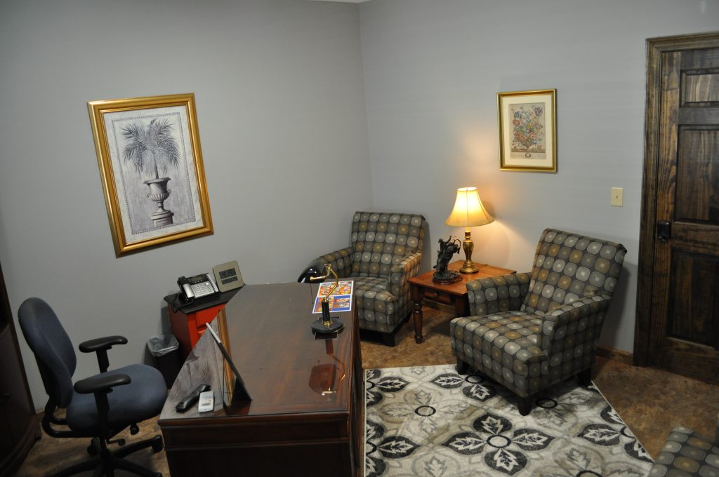 Offices for rent in Silverhill Alabama. Executive Suites for lease in Baldwin County.