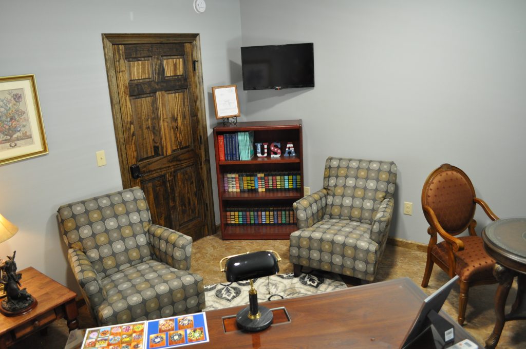 Offices for rent in Silverhill Alabama. Executive Suites for lease in Baldwin County.
