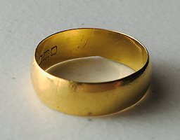 Photo of Sixten's ring.